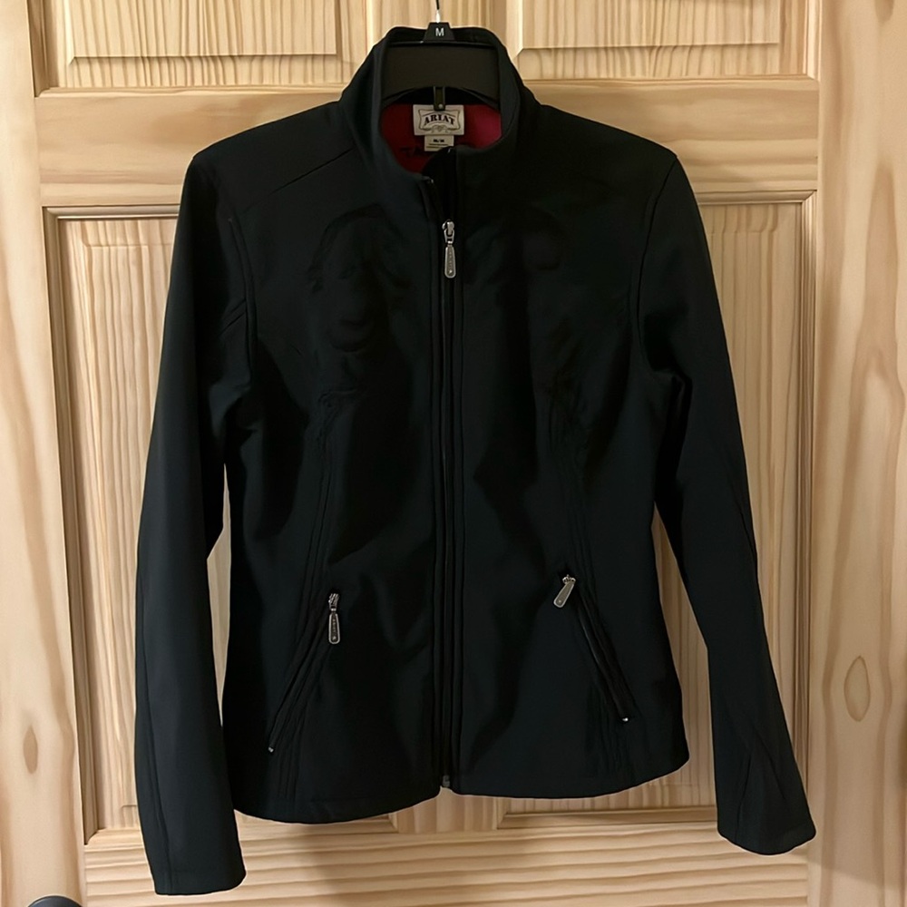 Women”s Ariat black light weight zip up jacket.  Sz. Medium